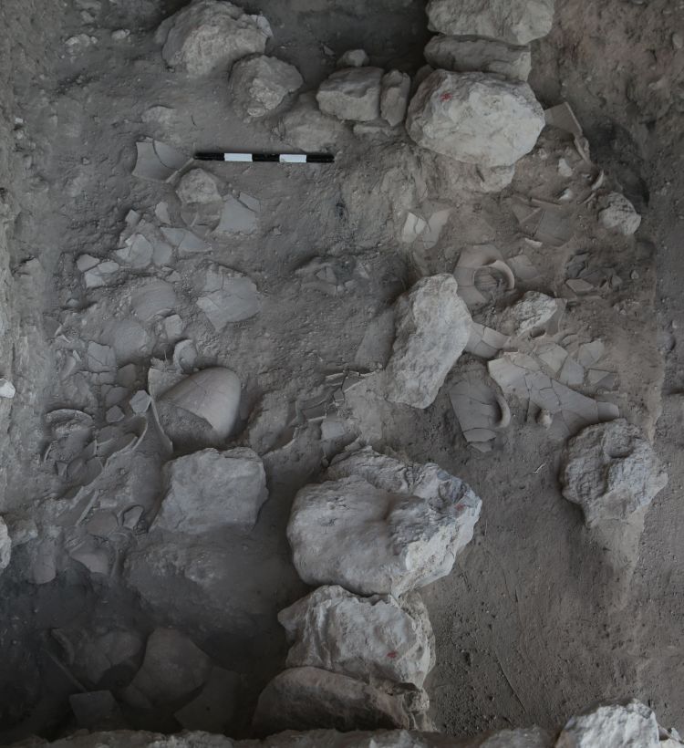 Azekhar The “Window” to the Early Bronze Age in Tel Azekah – The Lautenschläger ...